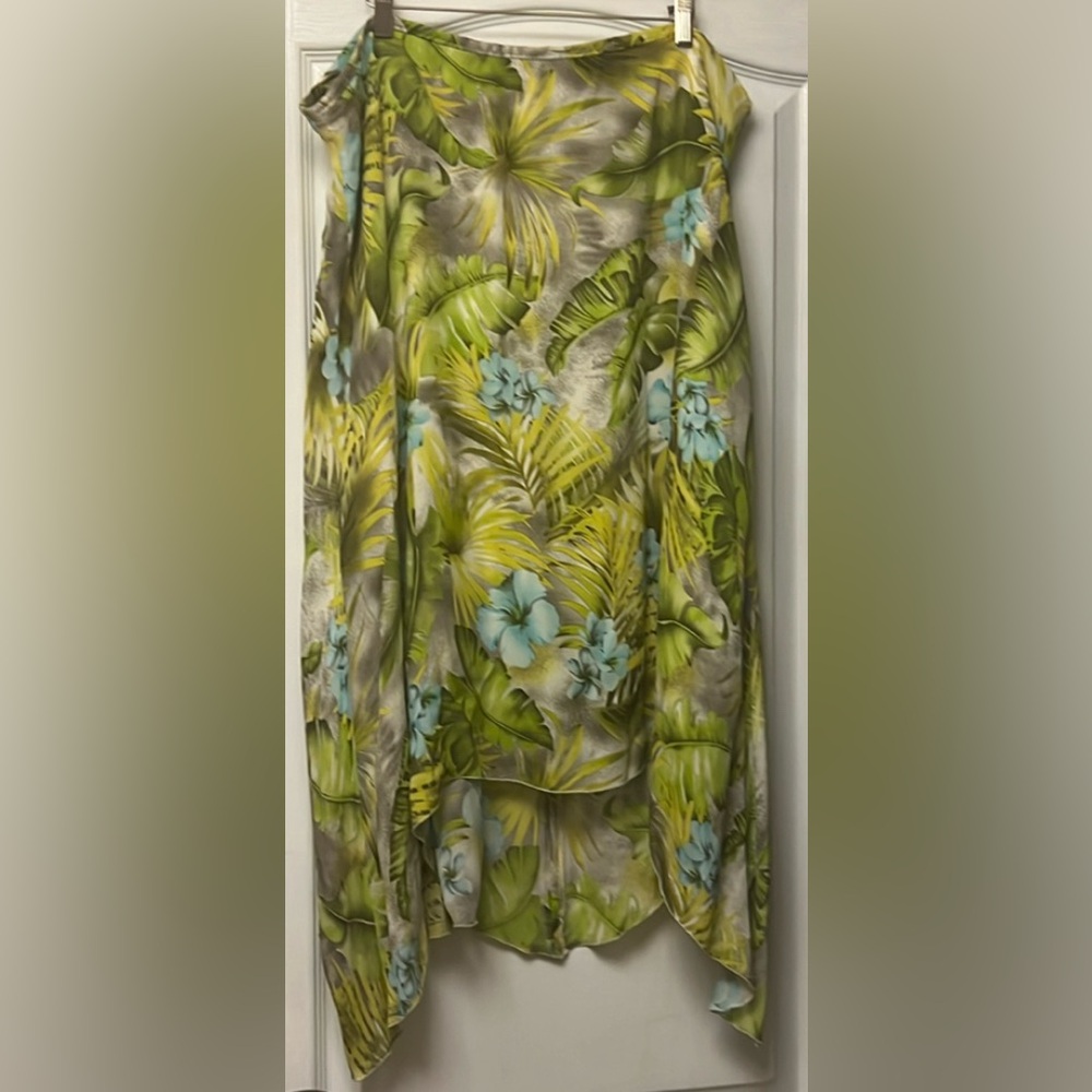 Peter Nygard Collection Tropical Floral Shark Bite Hem Skirt Size 20